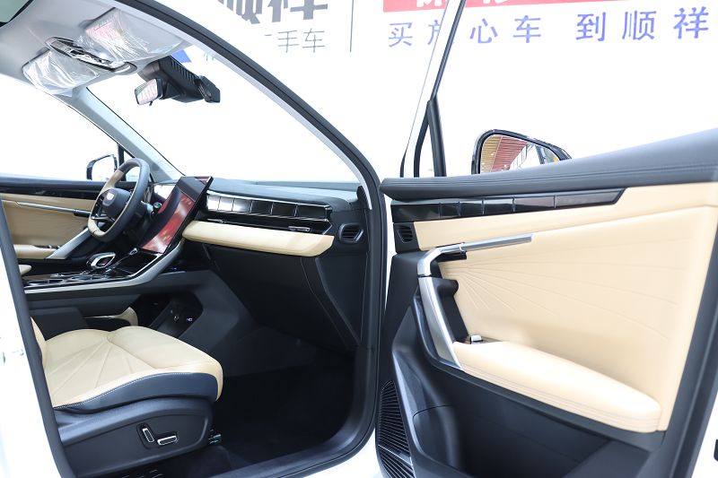 吉利汽车 博越L 2023款 1.5TD DCT尊贵型