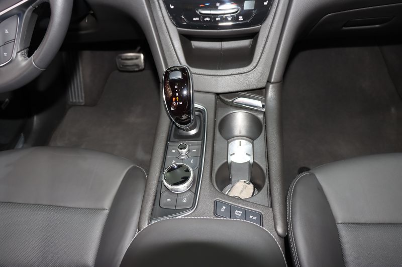凯迪拉克XT5 2024款 2.0T 四驱豪华型(蜂鸟版)