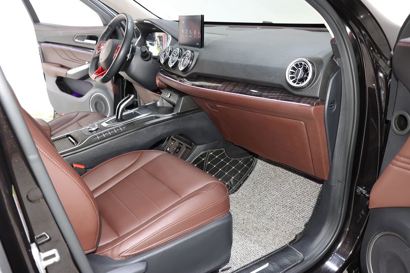 魏牌 VV5 2019款 1.5T 两驱颜先锋