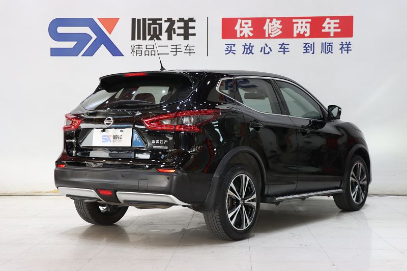 日产 逍客 19款 2.0L CVT豪华