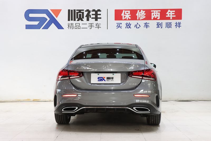 奔驰A级 2022款 A 200 L 运动轿车动感型