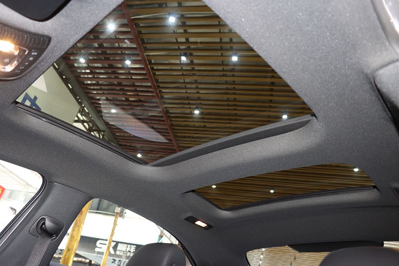 奔驰A级 2022款 A 200 L 运动轿车动感型