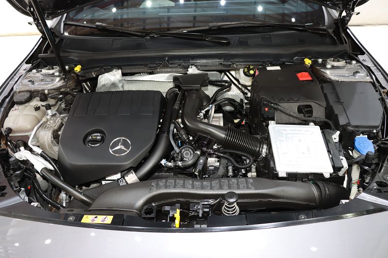 奔驰A级 2022款 A 200 L 运动轿车动感型