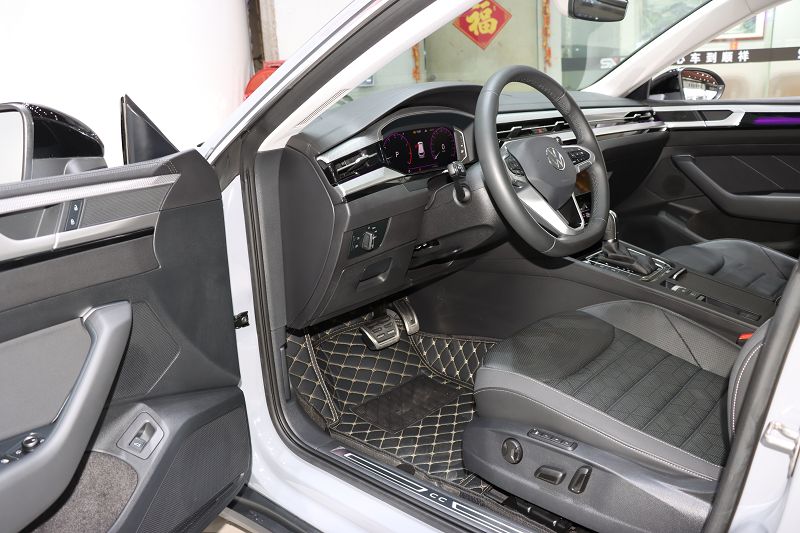 一汽-大众CC 2024款 猎装车 380TSI 猎心 众享款