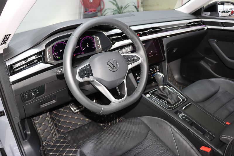 一汽-大众CC 2024款 猎装车 380TSI 猎心 众享款