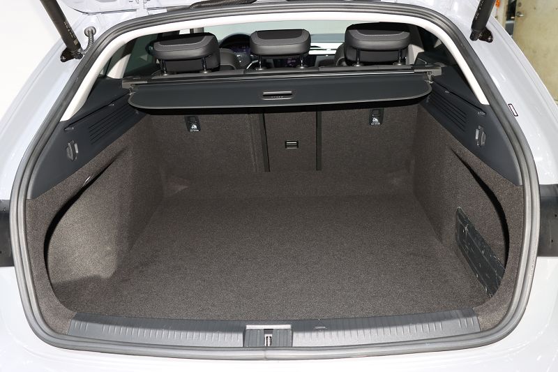 一汽-大众CC 2024款 猎装车 380TSI 猎心 众享款