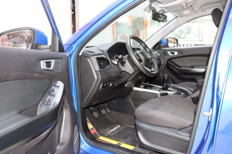 奇瑞 瑞虎5x 19款 HERO 1.5L 手动时尚