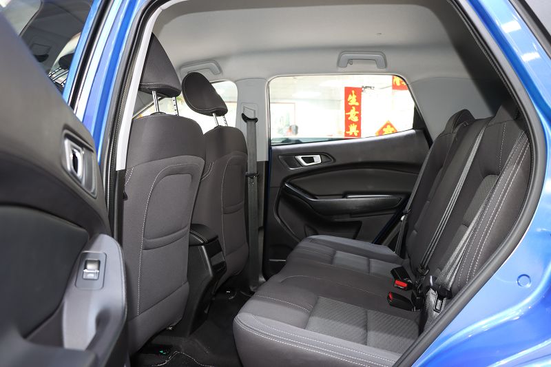 奇瑞 瑞虎5x 19款 HERO 1.5L 手动时尚