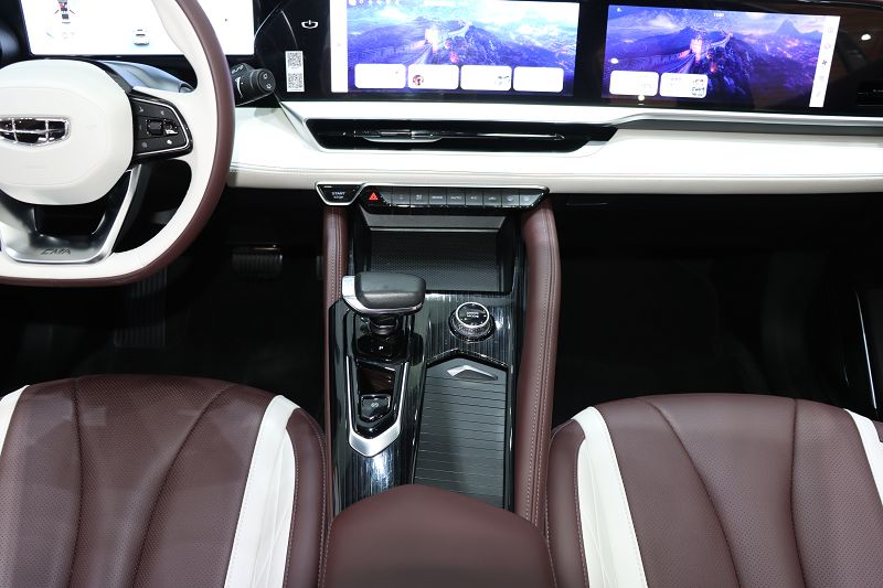 吉利汽车 星越L 2024款 2.0TD DCT EVO两驱尊贵型