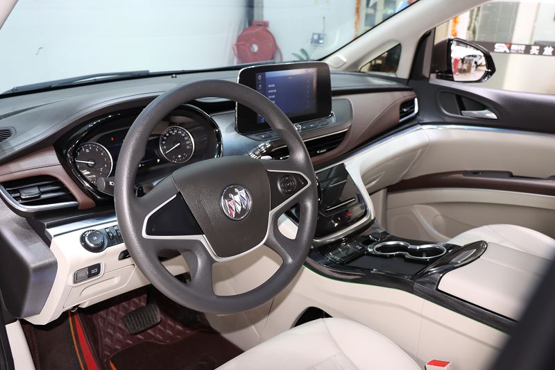 别克GL8 2023款 陆上公务舱 舒适型