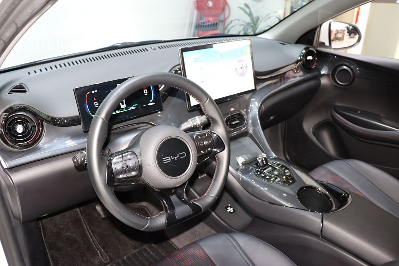 比亚迪e2 2024款 荣耀版 豪华型