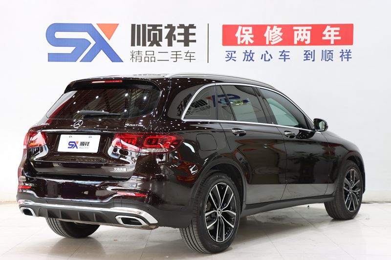 奔驰GLC级 2022款 改款 GLC 260 L 4MATIC 豪华型