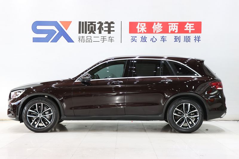 奔驰GLC级 2022款 改款 GLC 260 L 4MATIC 豪华型
