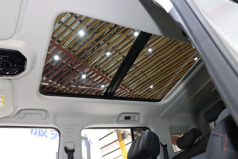 捷途旅行者 2025款 2.0TD DCT XWD穿越