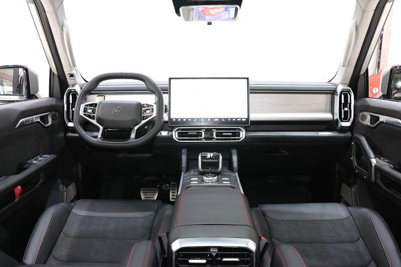 捷途旅行者 2025款 2.0TD DCT XWD穿越