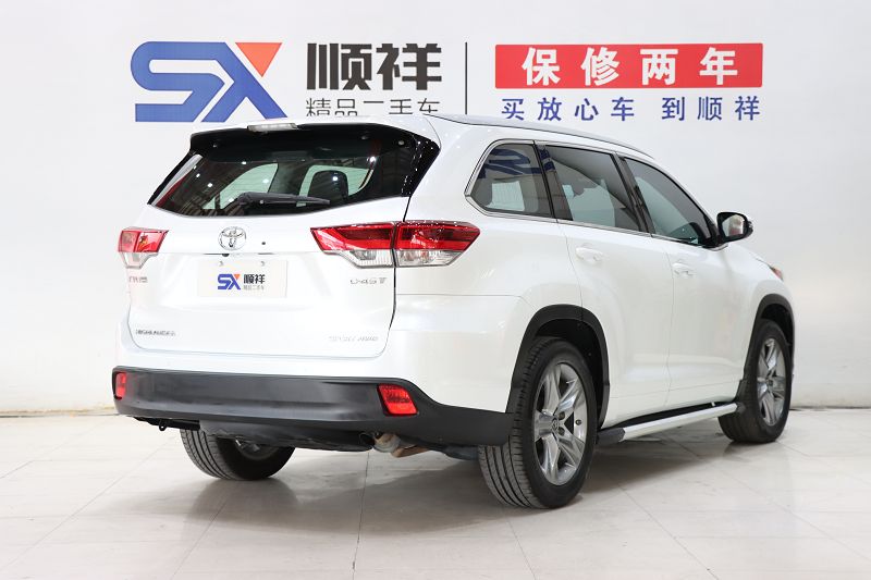 丰田 汉兰达 2018款 2.0T 四驱尊贵版 7座 国VI