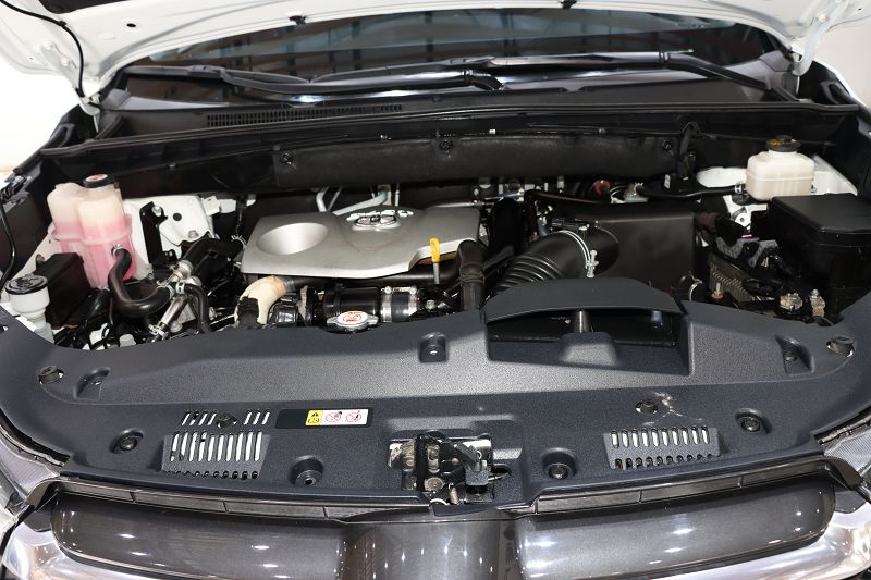 丰田 汉兰达 2018款 2.0T 四驱尊贵版 7座 国VI