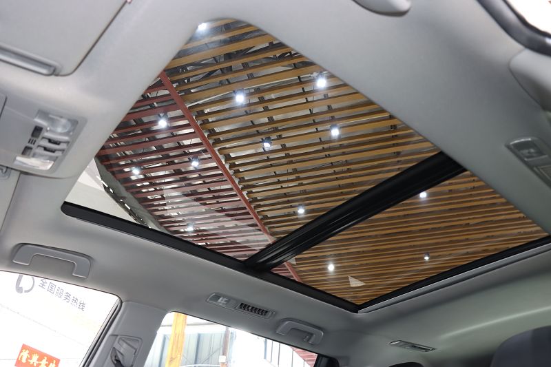 丰田 汉兰达 2018款 2.0T 四驱尊贵版 7座 国VI