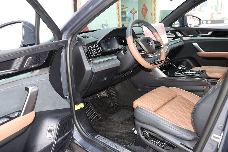 比亚迪 唐新能源 2021款 DM-i 112KM 尊荣型