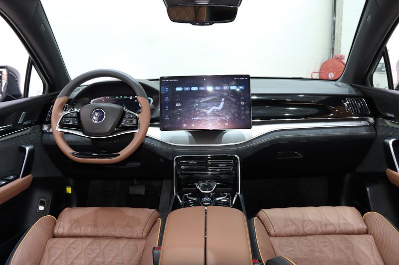 比亚迪 唐新能源 2021款 DM-i 112KM 尊荣型