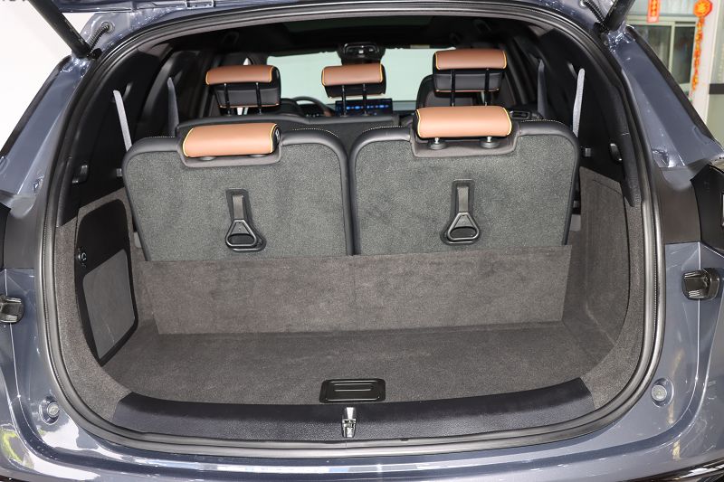 比亚迪 唐新能源 2021款 DM-i 112KM 尊荣型