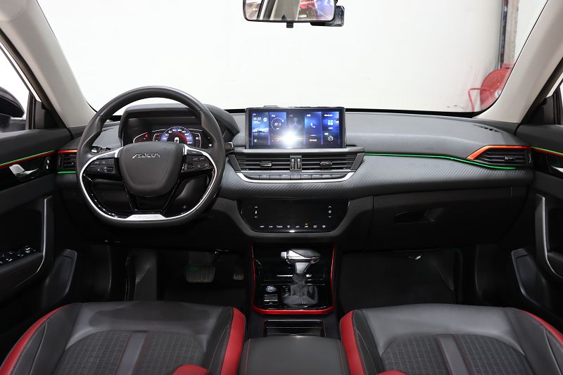 东风风神 奕炫 2021款 230T 自动荣耀版 国VI