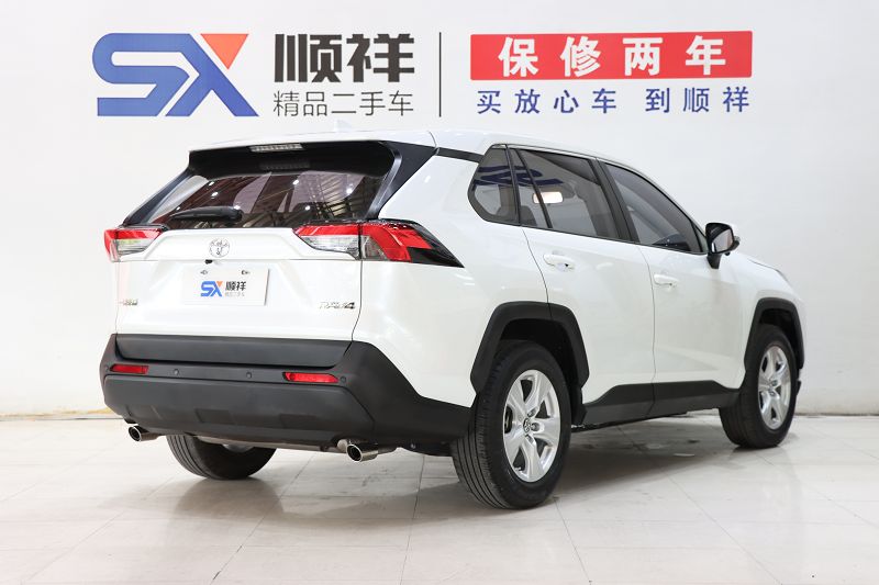 丰田 RAV4荣放 2022款 2.0L CVT两驱都市版