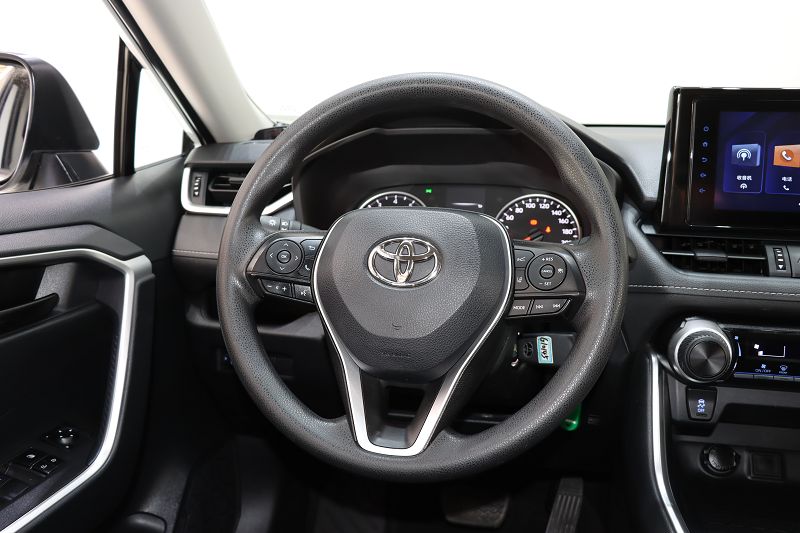 丰田 RAV4荣放 2022款 2.0L CVT两驱都市版