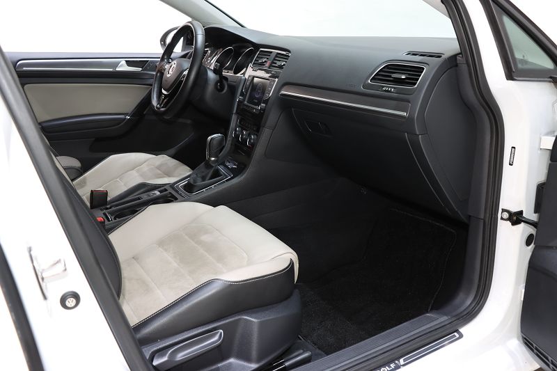 大众 高尔夫 2017款 230TSI 自动豪华百万辆纪念版