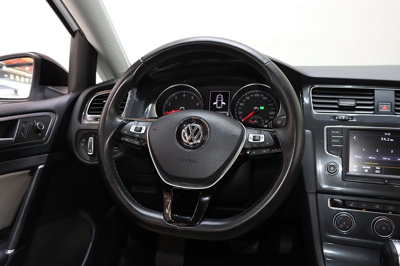 大众 高尔夫 2017款 230TSI 自动豪华百万辆纪念版