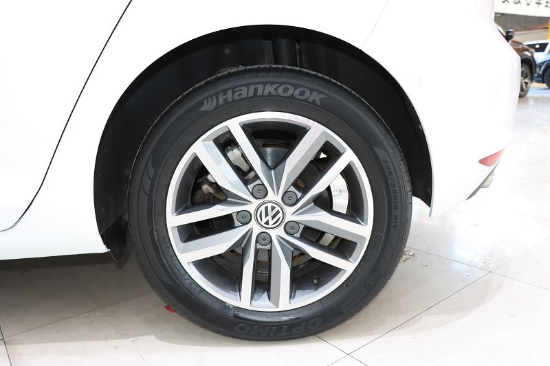 大众 高尔夫 2017款 230TSI 自动豪华百万辆纪念版