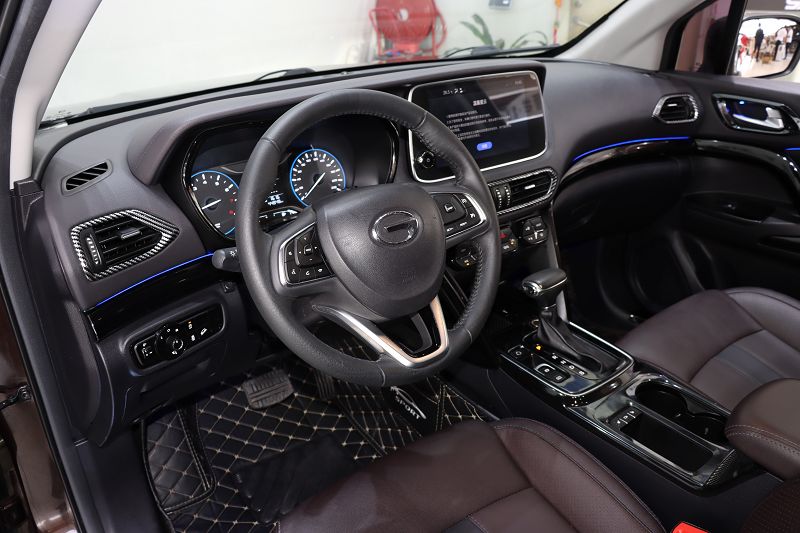 广汽传祺GS4 2019款 270T 自动两驱豪华智联版