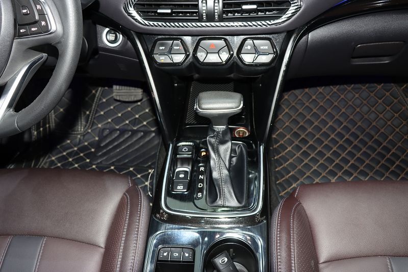 广汽传祺GS4 2019款 270T 自动两驱豪华智联版