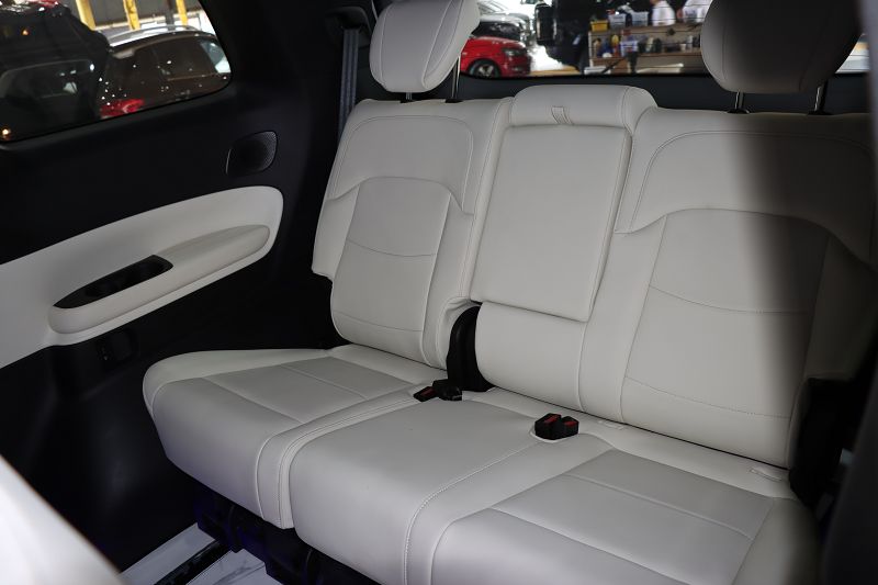 广汽传祺M8 2023款 宗师系列 双擎 旗舰版