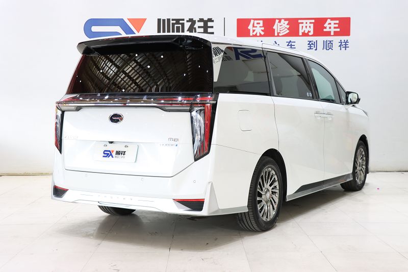 广汽传祺M8 2023款 宗师系列 双擎 旗舰版