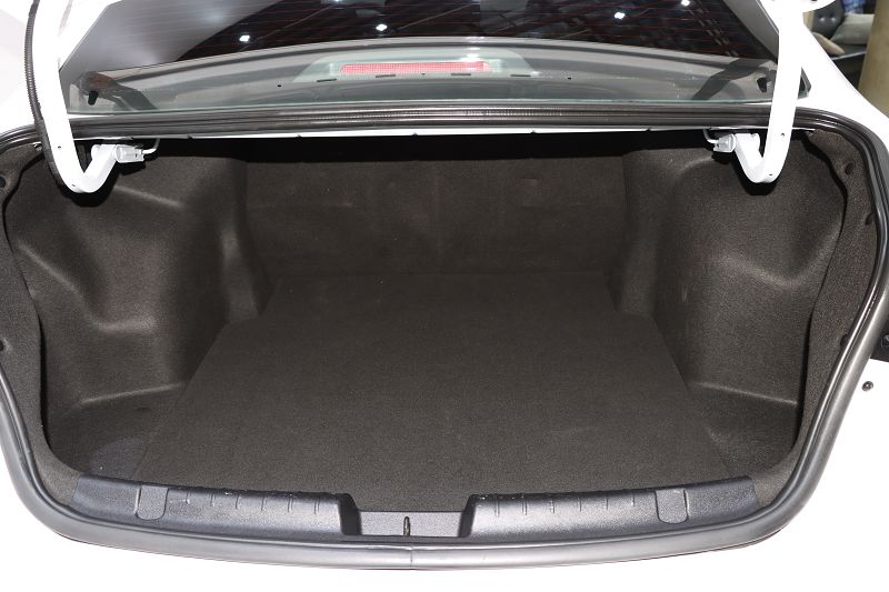 奇瑞 艾瑞泽GX 2021款 冠军版 1.5L CVT尊享版