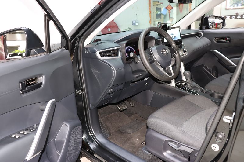 丰田 锋兰达 2023款 2.0L CVT精英版