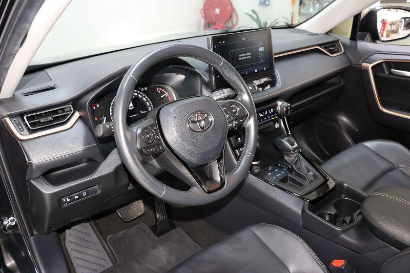 丰田 威兰达 2022款 2.0L CVT两驱骑士版