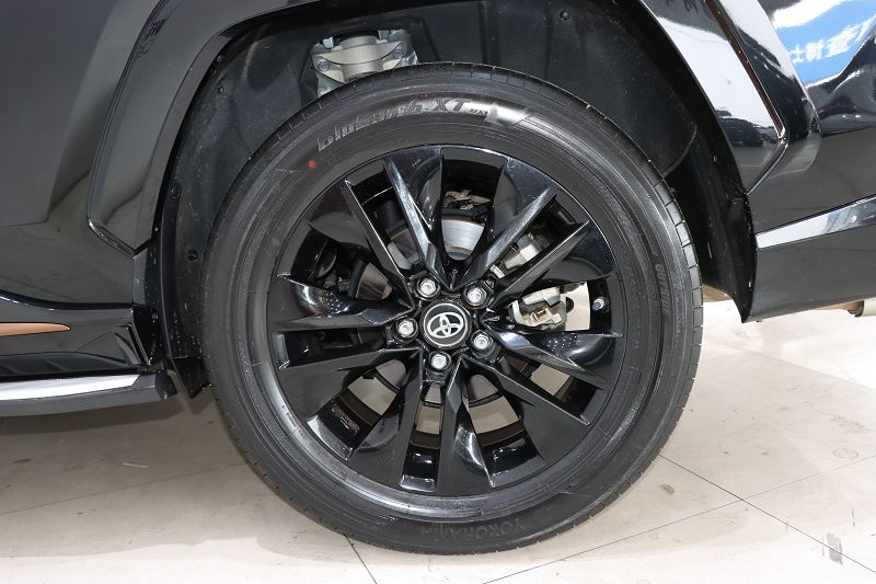 丰田 威兰达 2022款 2.0L CVT两驱骑士版