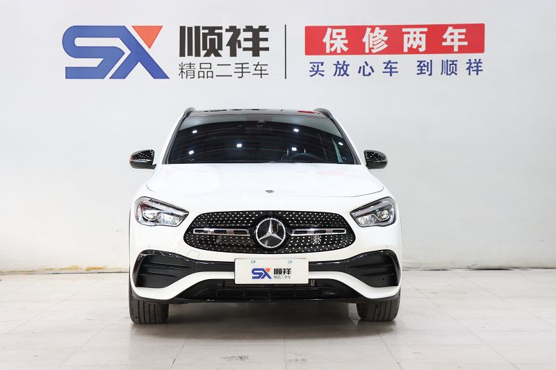奔驰GLA级 2022款 GLA 220 4MATIC