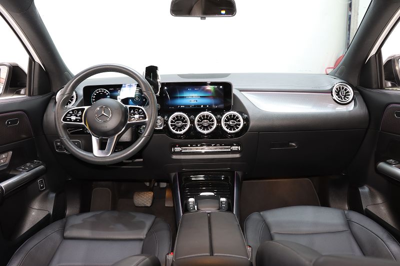 奔驰GLA级 2022款 GLA 220 4MATIC