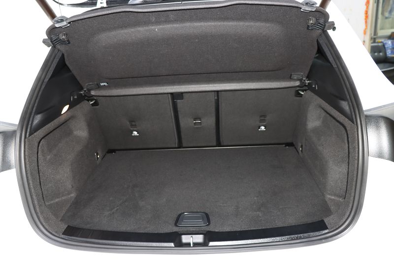 奔驰GLA级 2022款 GLA 220 4MATIC