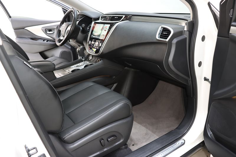 日产 楼兰 2021款 2.5 S/C HEV XE 四驱混动智联尊尚版