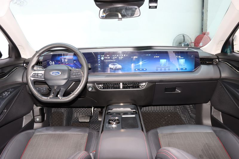 福特 蒙迪欧 2023款 EcoBoost 245 豪华型