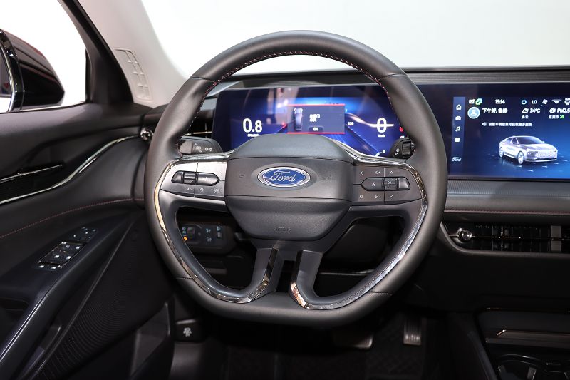 福特 蒙迪欧 2023款 EcoBoost 245 豪华型