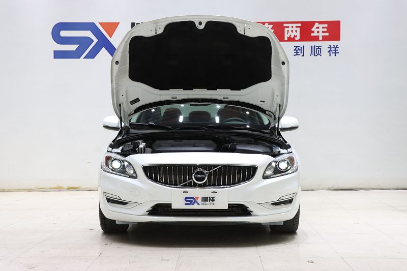 沃尔沃S60 2019款 S60L 改款 T5 智进进阶版