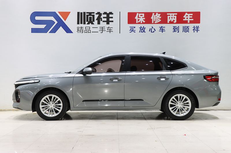 宝骏RC-5 2020款 1.5T CVT智耀豪华型