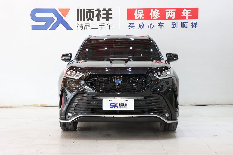 丰田 皇冠陆放 2022款 2.5L HEV四驱尊贵版