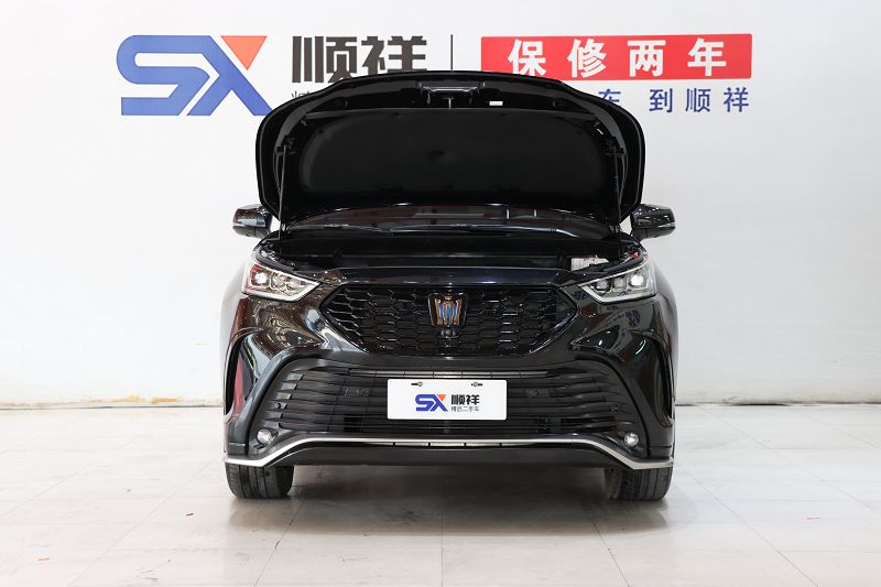 丰田 皇冠陆放 2022款 2.5L HEV四驱尊贵版