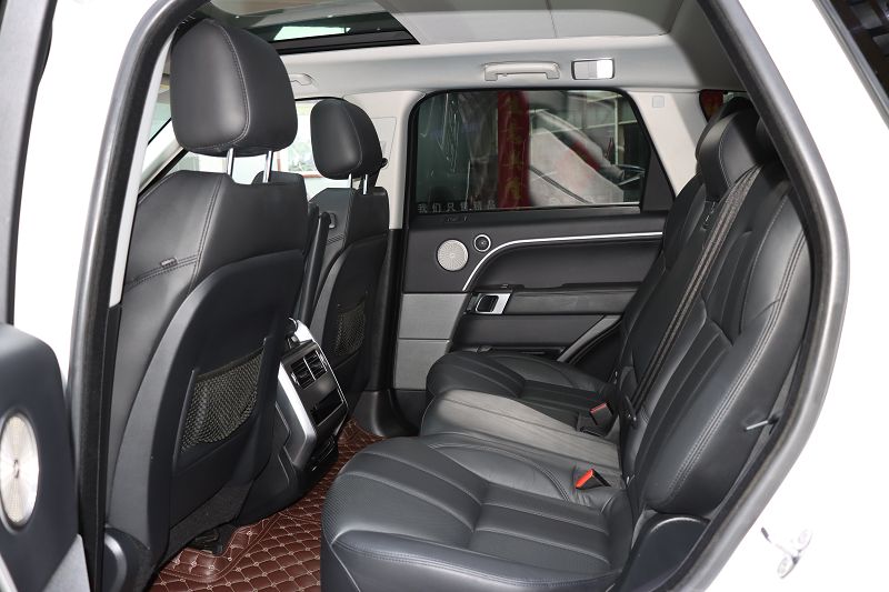 路虎 揽胜运动版 2017款 揽胜运动 3.0 SC V6 SE